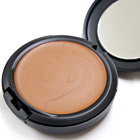 Cr&egrave;me Foundation - Shade: Coffee