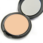 Cr&egrave;me Foundation - Shade: Light